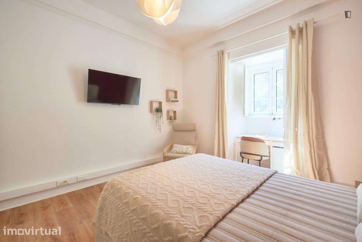 Quarto - localizado em Marquês de Pombal Lisbon - Grande imagem: 5/31