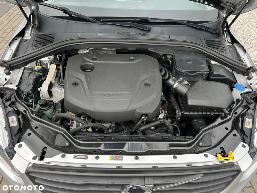 Volvo XC 60 D3 Drive-E Ocean Race - 29