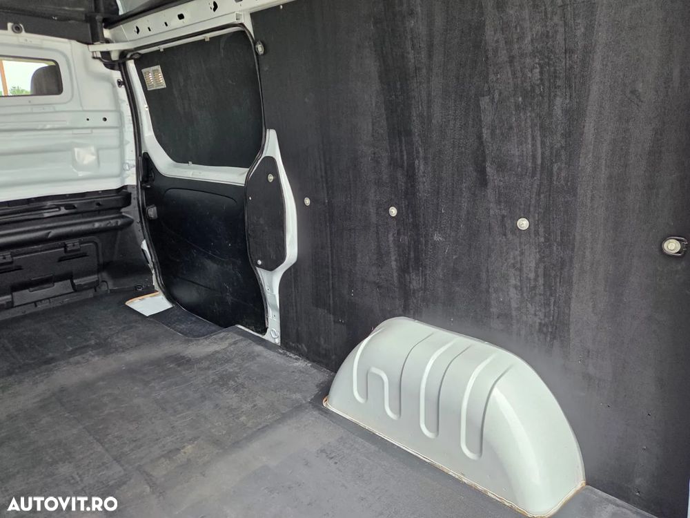 Renault Trafic L2H2 - 13