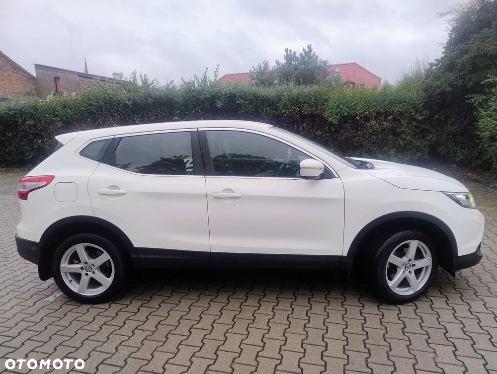 Nissan Qashqai 1.2 DIG-T N-Connecta - 2