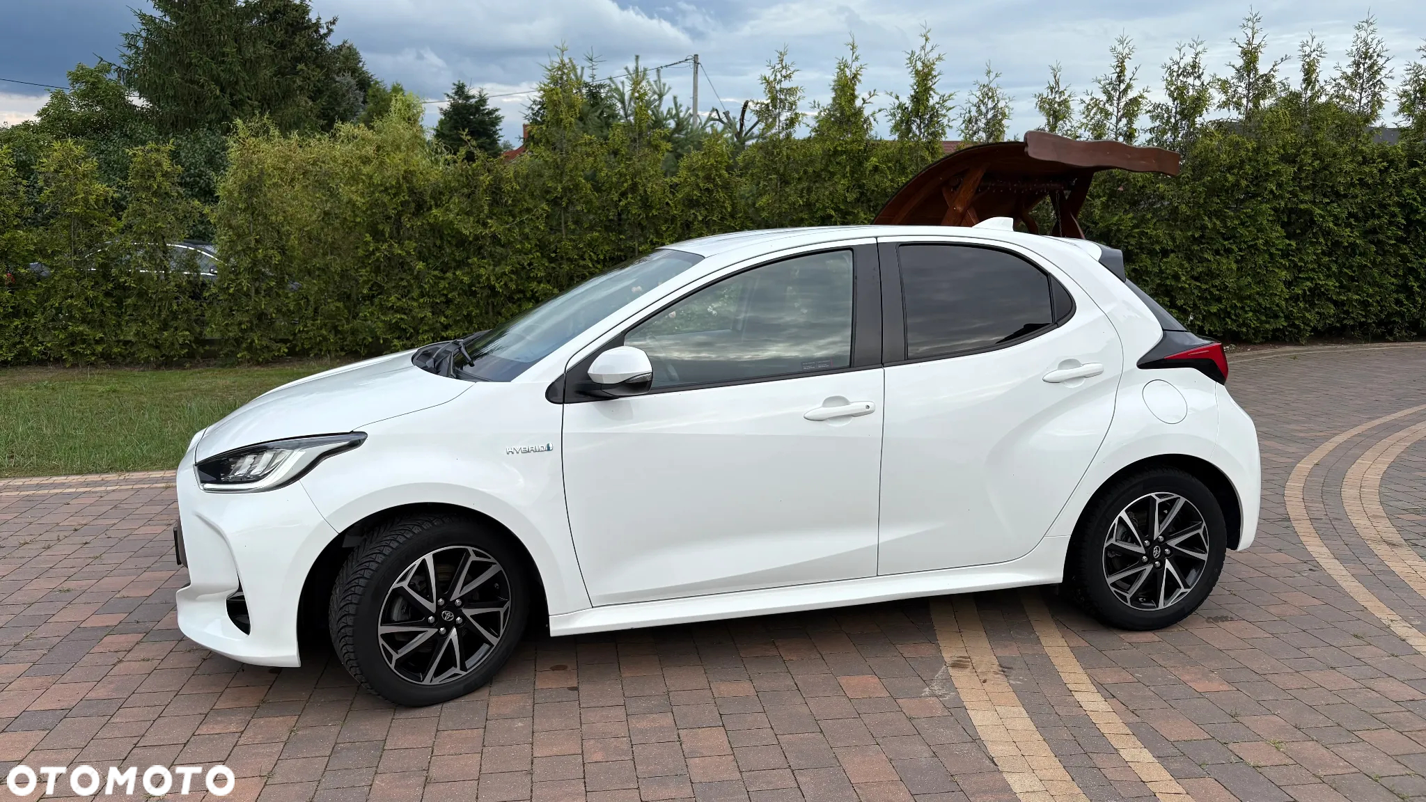 Toyota Yaris Hybrid 1.5 Comfort - 14