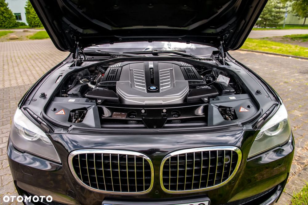 BMW Seria 7 760i - 14