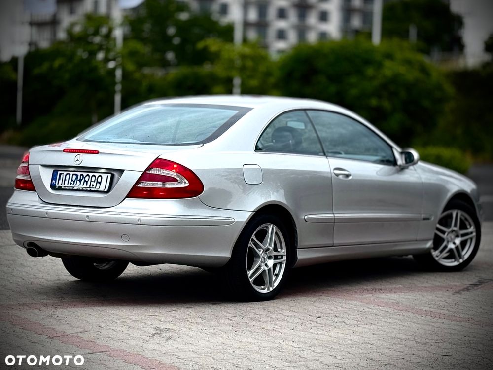 Mercedes-Benz CLK 240 Avantgarde - 4