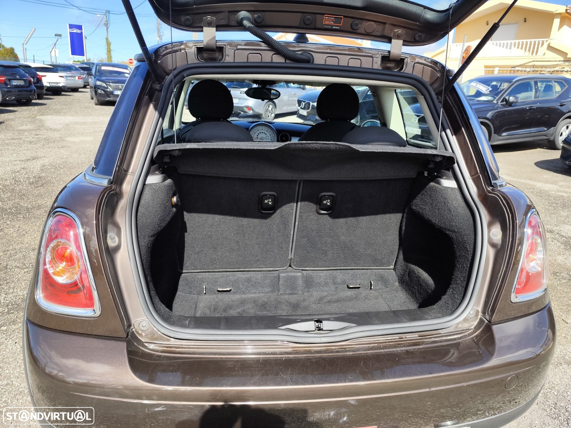 MINI 3 Portas Cooper D - 10