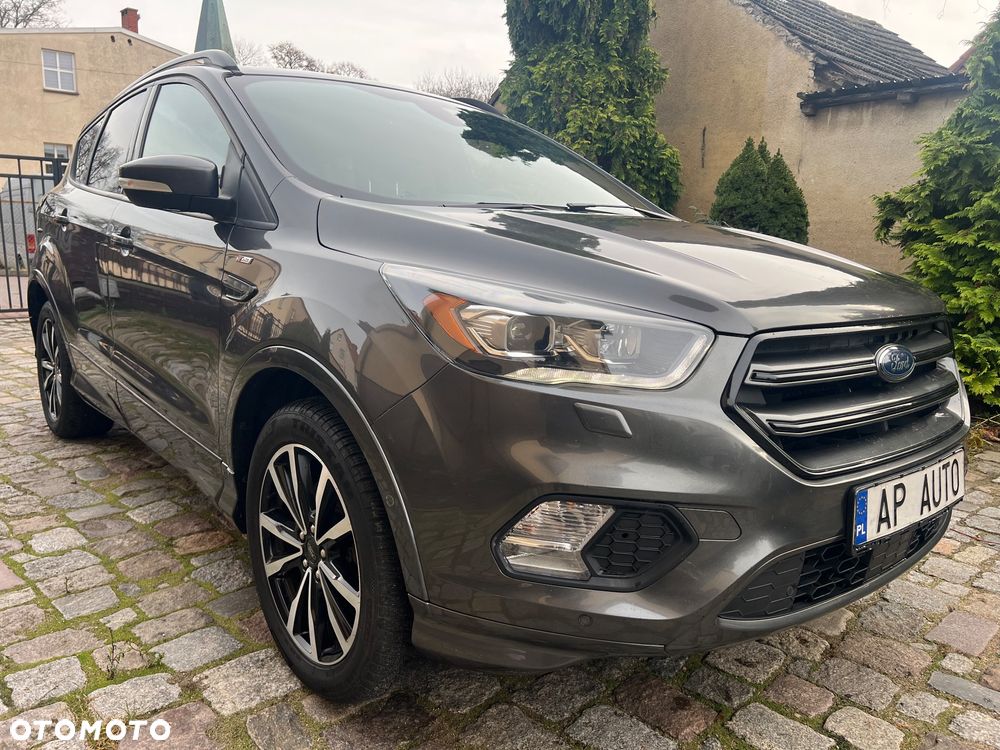 Ford Kuga 1.5 TDCi 2x4 ST-Line - 9