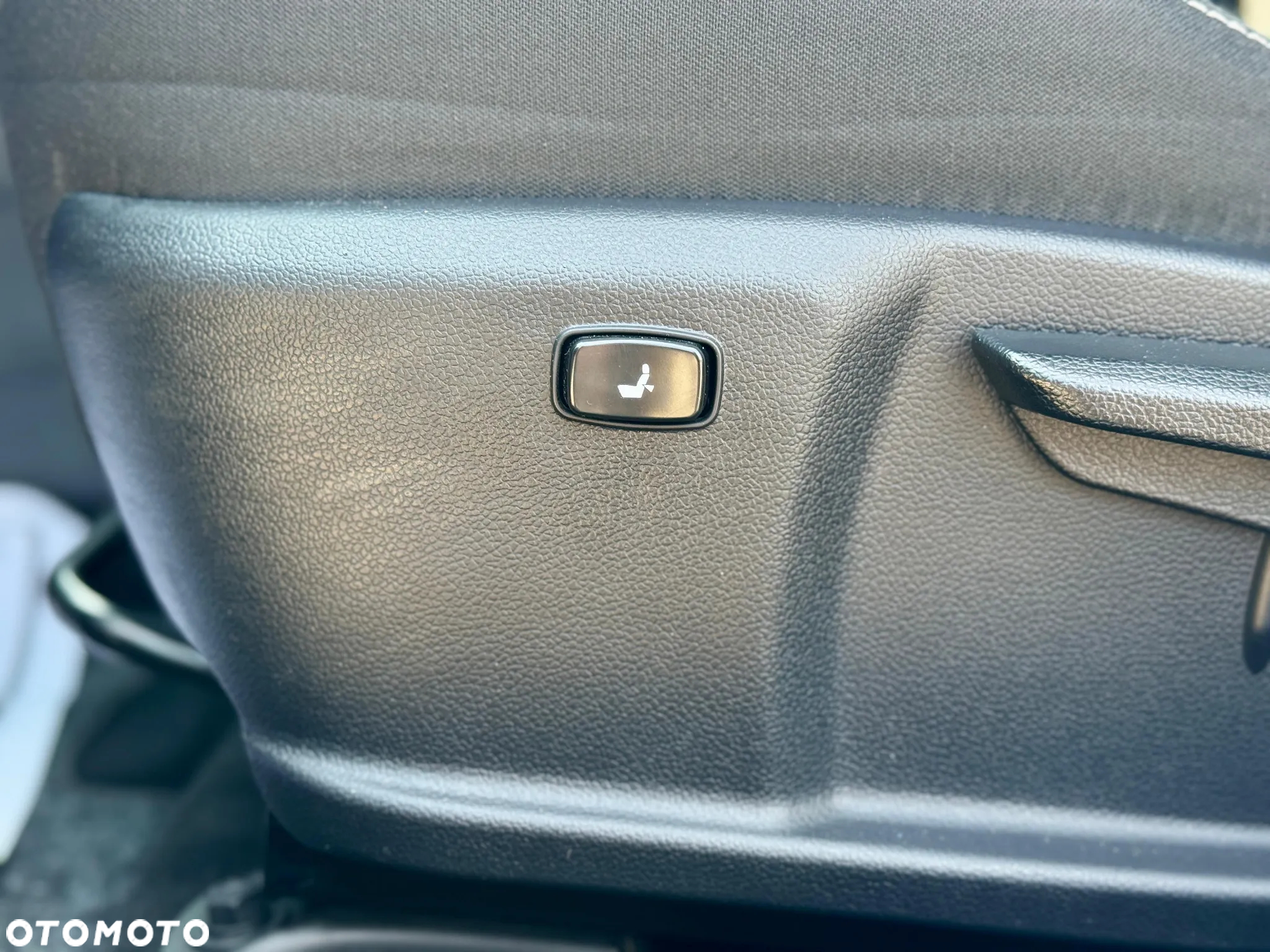 Kia Ceed 1.6 GDI DCT Platinum Edition - 34
