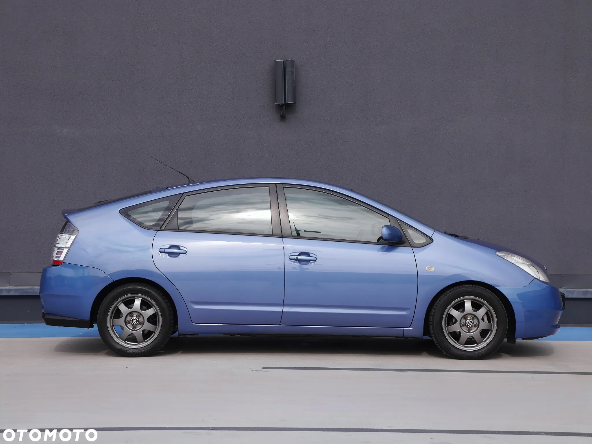 Toyota Prius 1.5 VVT-i Sol - 7