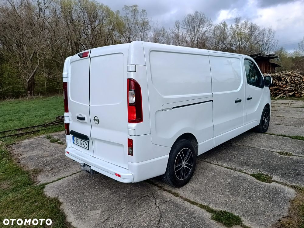 Opel Vivaro LONG L2H1 1.6 diesel 125kM 2019rok 155tyś.km EURO 6! AUTO W PEŁNI SPRAWNE, NIE WYMAGA WKŁADU FINANSOWEGO!!!SPROWADZONY ZE SZWECJI- ZAREJESTROWANY! - 9