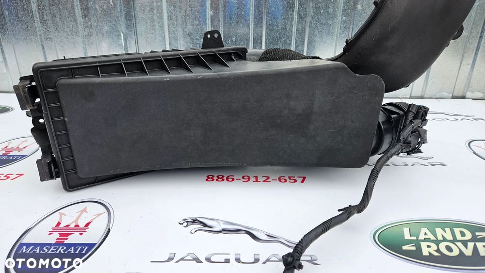 Jaguar XJ 351 3.0D Obudowa filtra powietrza z dolotem 8X23-9A673-AB 4R83-9600-AF Przepływomierz powietrza z kostką 4R8Q-12B579-AC - 14