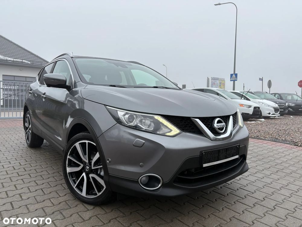 Nissan Qashqai 1.2 DIG-T TEKNA+ - 2
