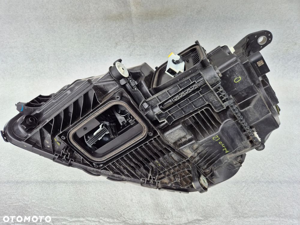 Lampa prawa Mercedes GLE W167 A1679068409 - 8