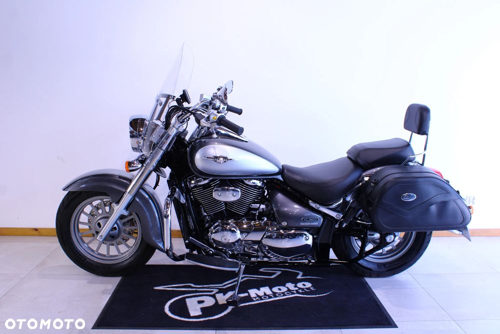 Suzuki Intruder - 3