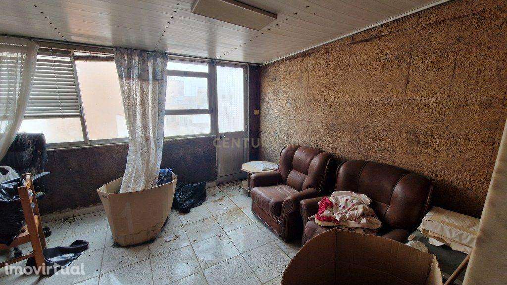 T2 no Centro de Vila Franca de Xira – Excelente Localização - Grande imagem: 3/34