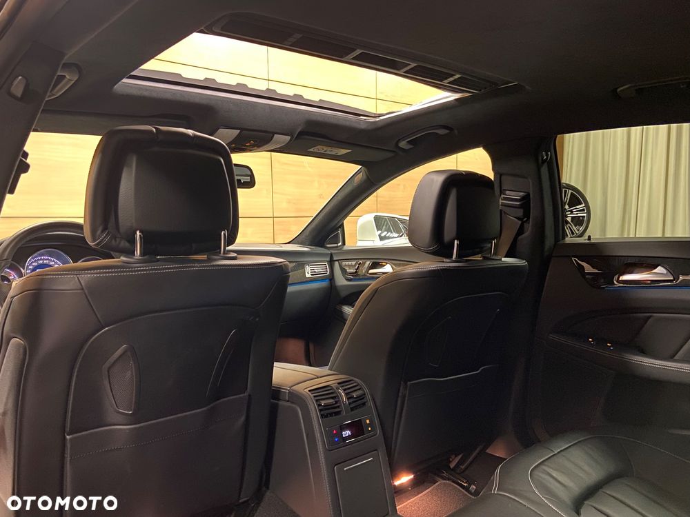 Mercedes-Benz CLS 500 4Matic 7G-TRONIC - 29