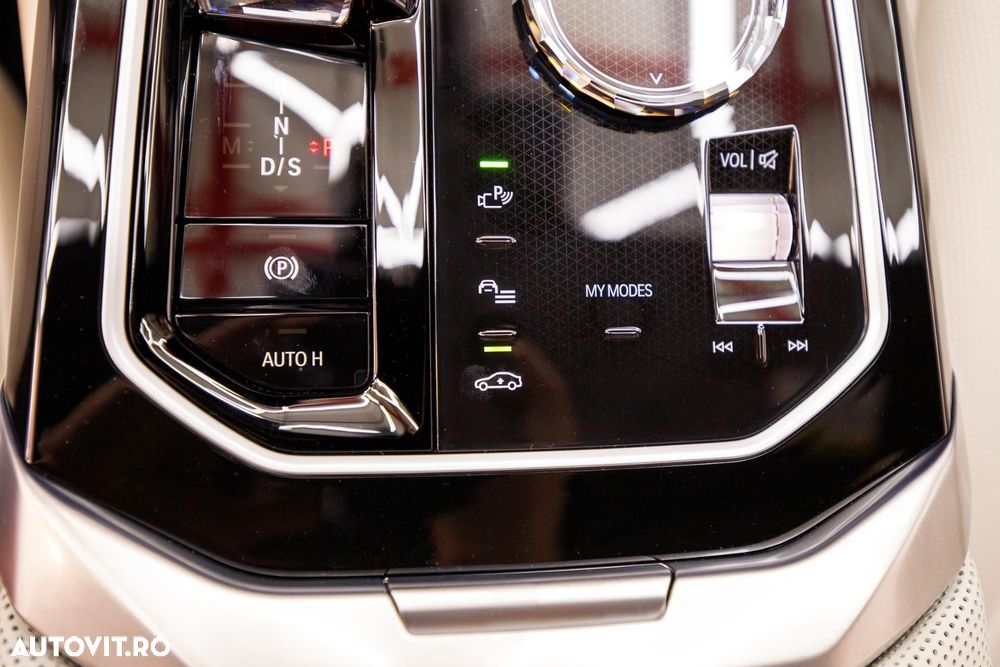 BMW Seria 7 - 37