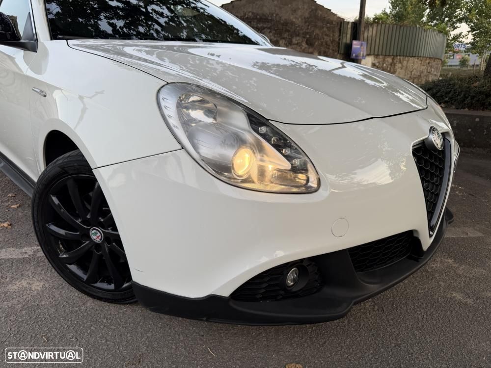 Alfa Romeo Giulietta 2.0 JTDM 16V Veloce - 2