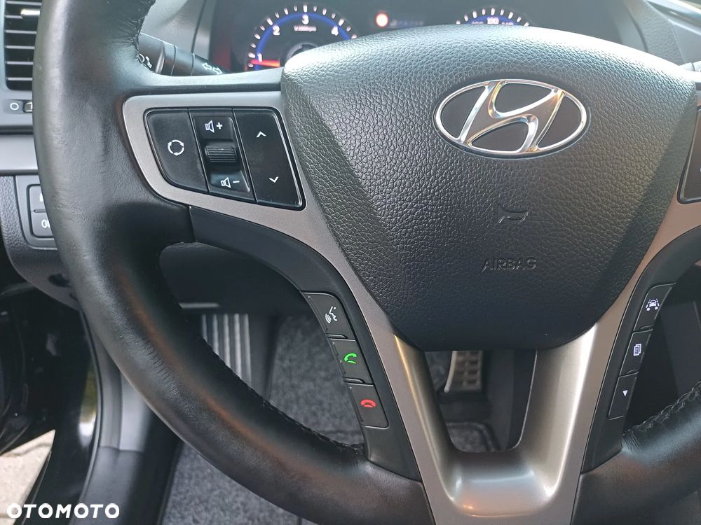 Hyundai i40 Kombi 1.7 CRDi DCT Premium - 25