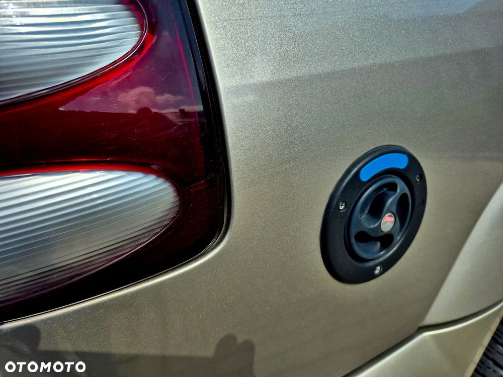 Toyota Land Cruiser 3.0 D Luna - 26