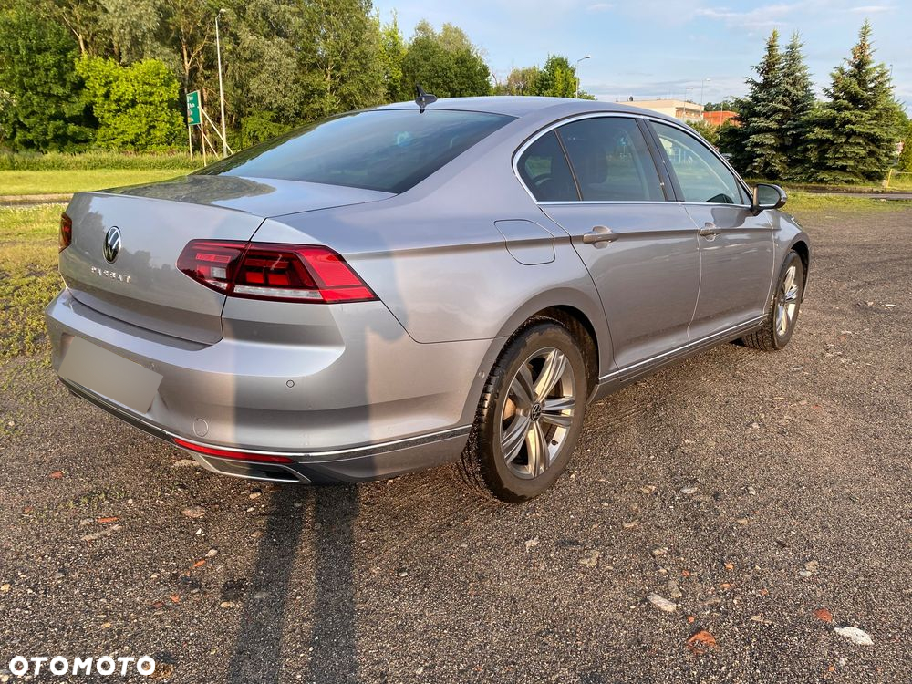 Volkswagen Passat 2.0 TDI SCR Elegance DSG - 7