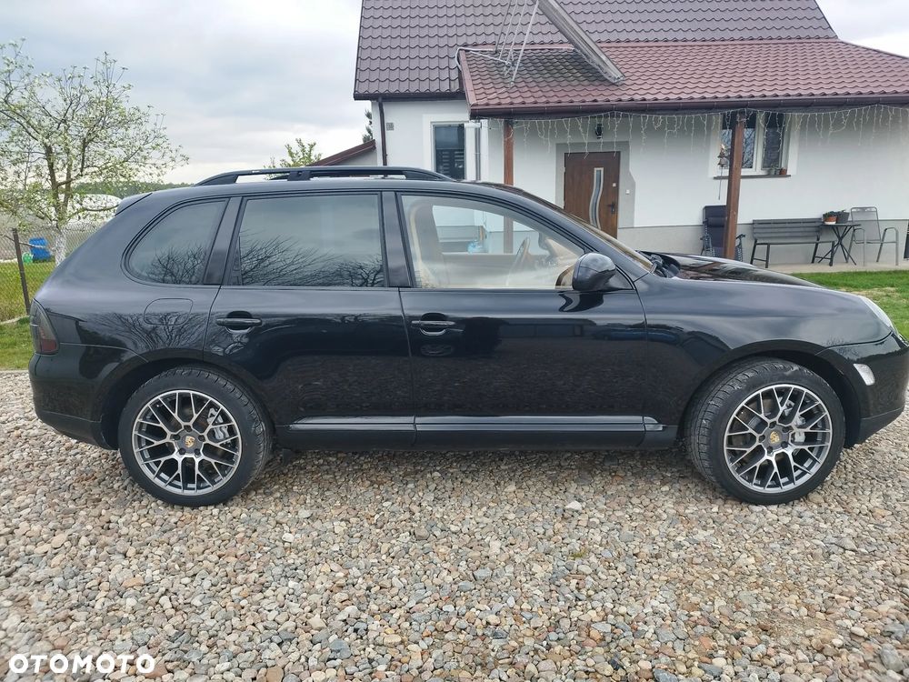 Porsche Cayenne - 17