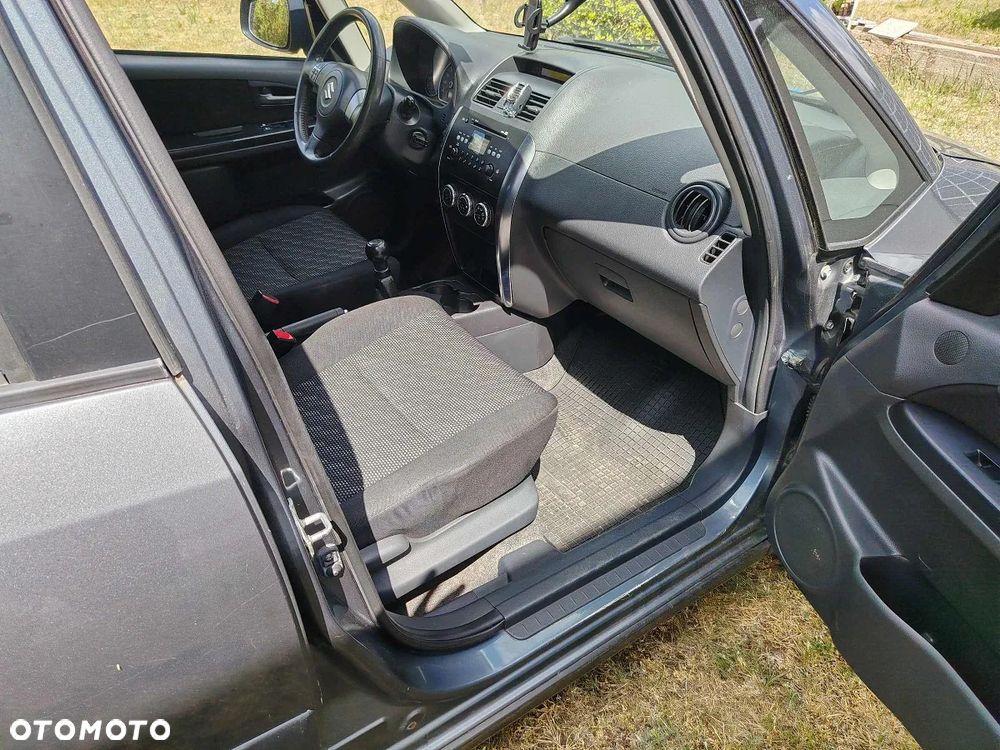 Suzuki SX4 1.6 VVT 4x2 Comfort - 10