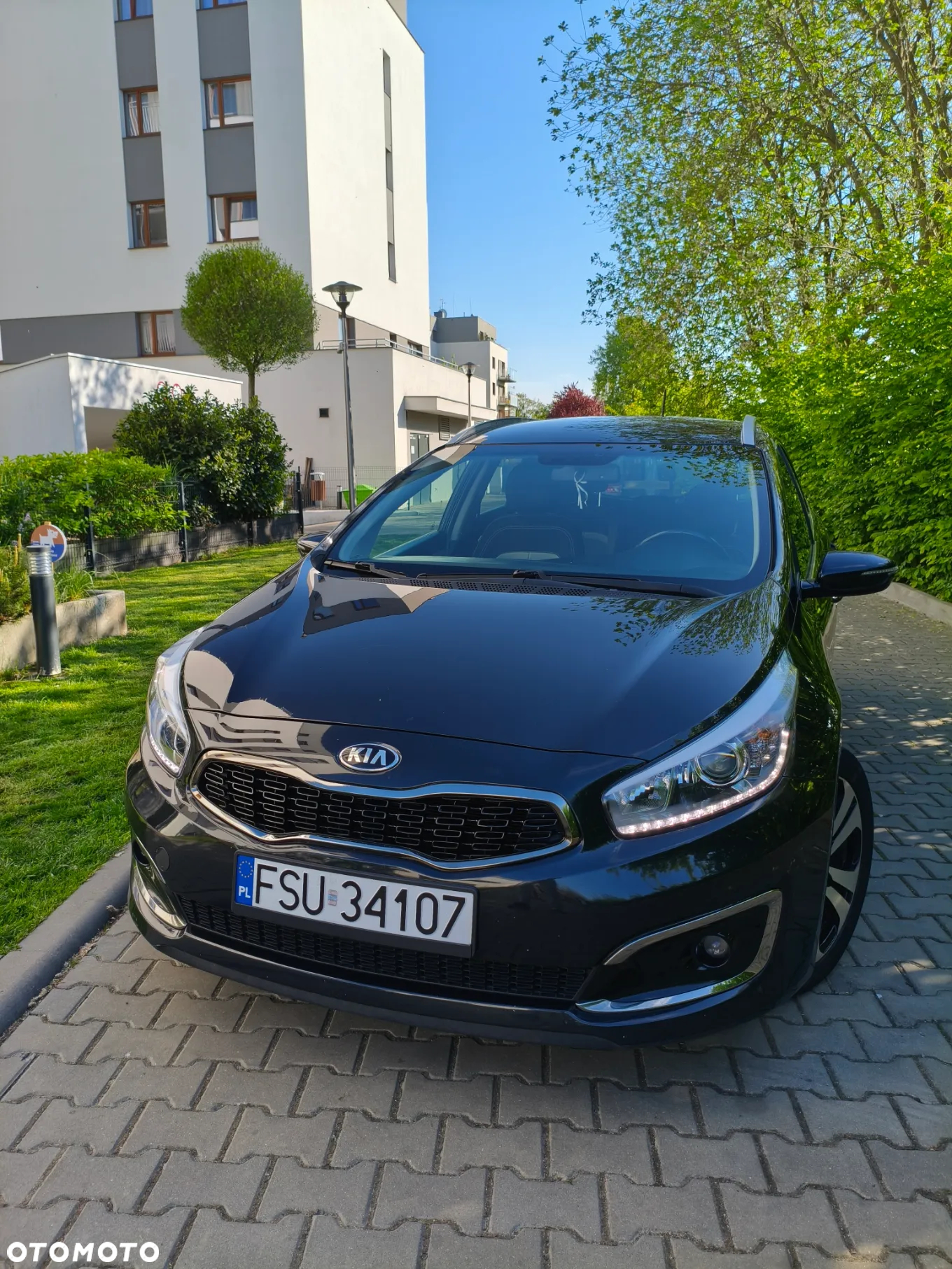 Kia Ceed 1.6 GDI Dream Team Edition - 4