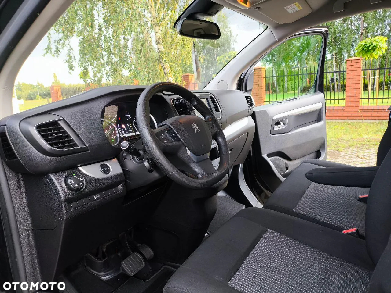 Peugeot Traveller 2.0 BlueHDi Long Business - 15