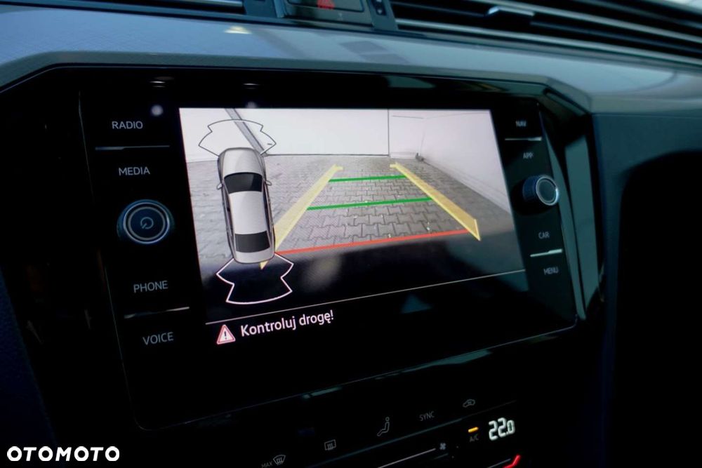 Volkswagen Passat - 21