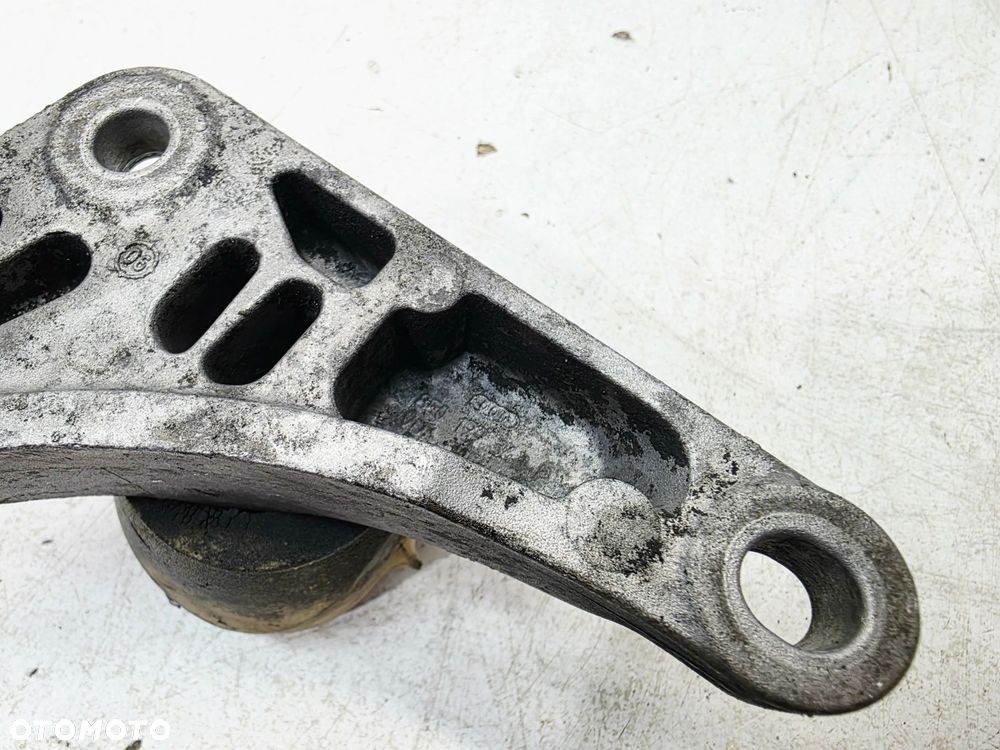 PODUSZKA ŁAPA SILNIKA PRZEDNIA AUDI A4 B7 3.0 TDI 8E0199343P - 6