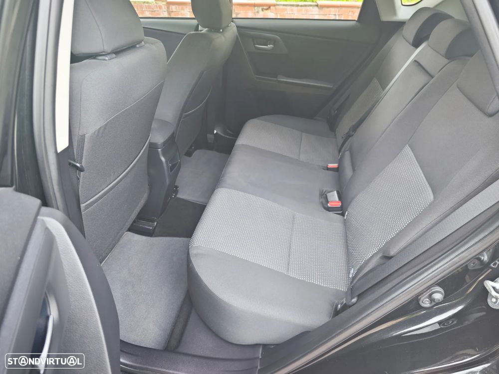 Toyota Auris 1.33 VVT-i Comfort+J16 - 6