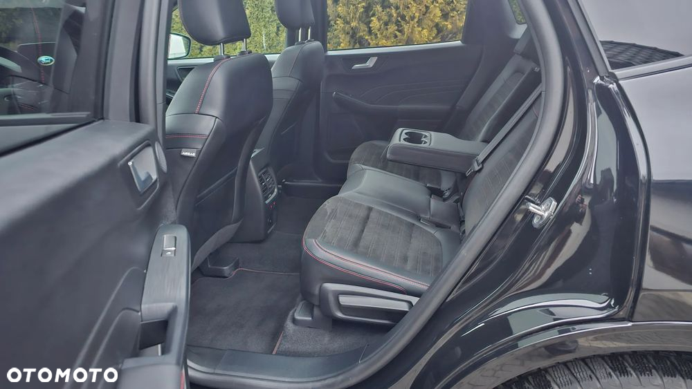 Ford Kuga - 12