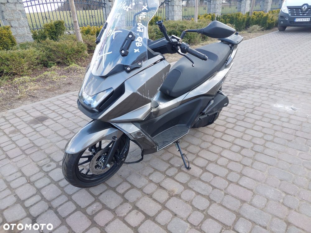 Kymco Skytown - 1