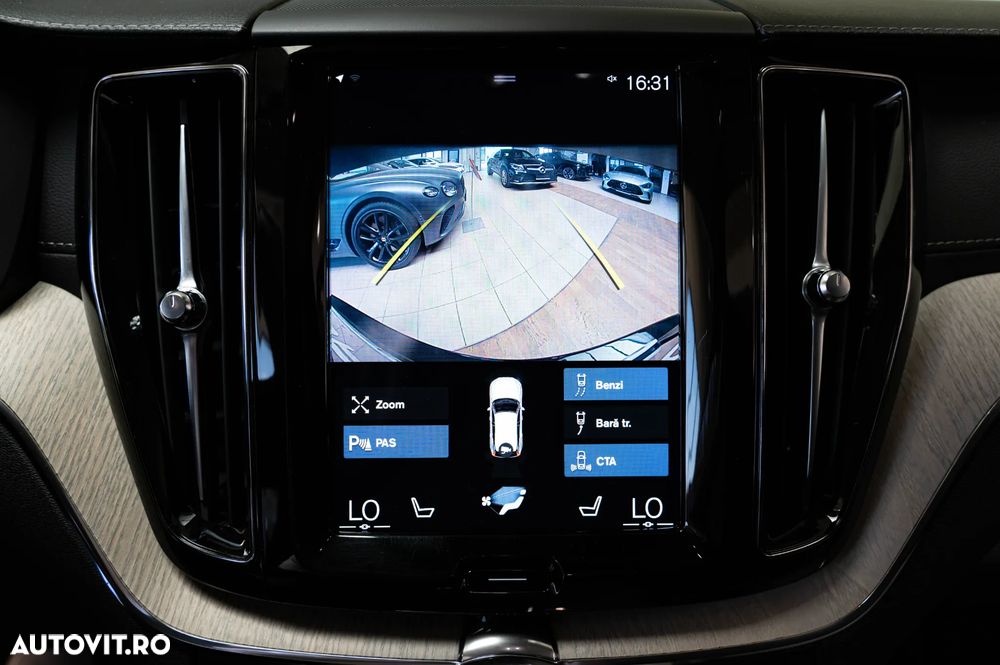 VOLVO XC60 2020 — imagine 32