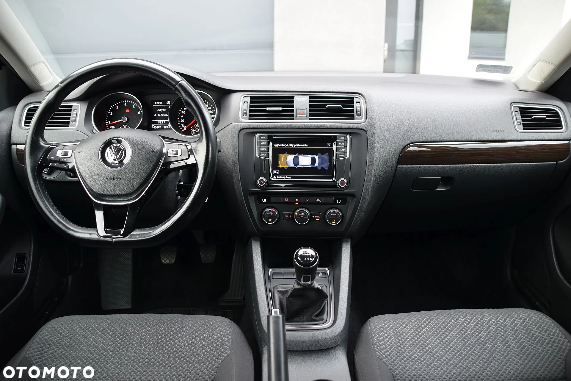 Volkswagen Jetta 1.4 TSI BMT Comfortline - 12