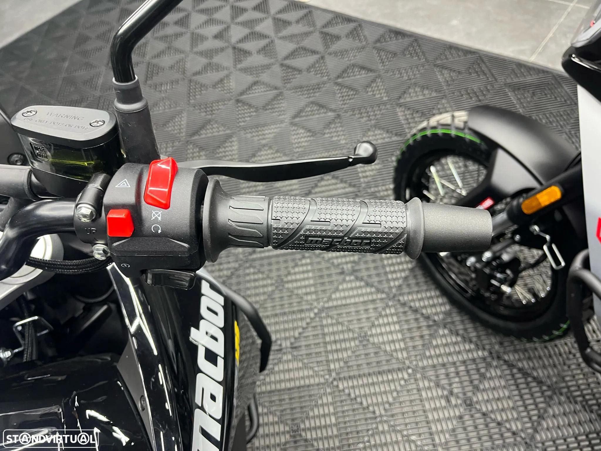 Macbor Montana XR1 125 - 13