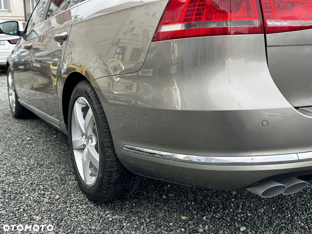 Volkswagen Passat Variant 2.0 TDI DSG BlueMotion Technology Business Edition - 9