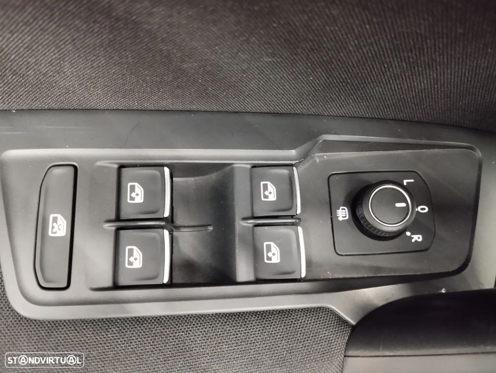 VW Tiguan Allspace 2.0 TDI Confortline DSG - 20