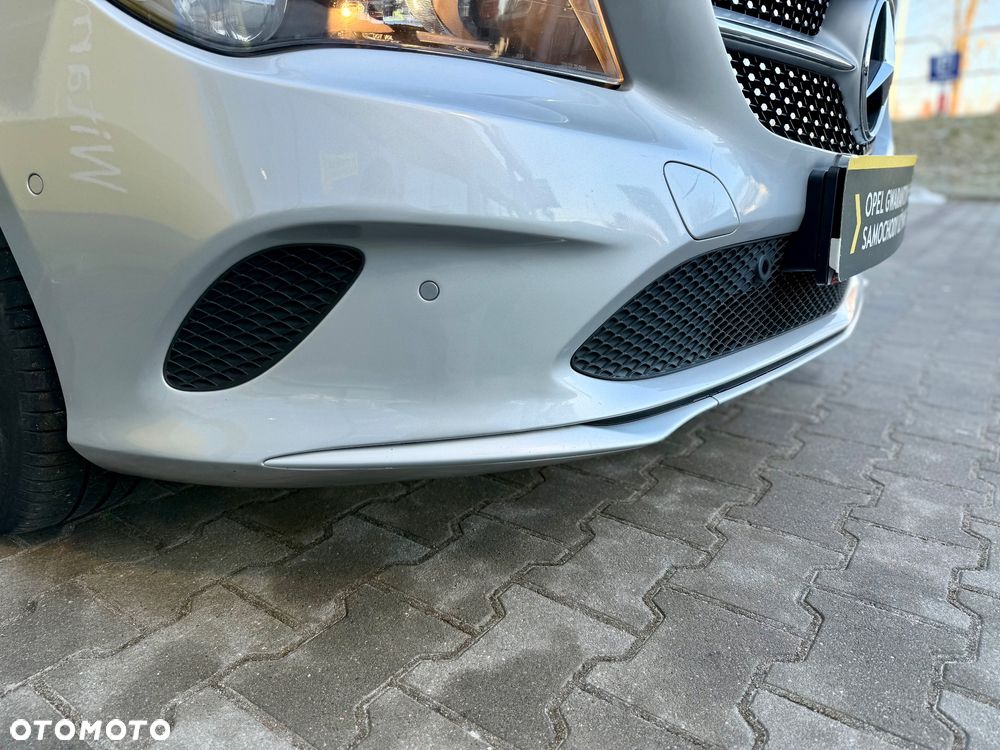 Mercedes-Benz CLA 200 d 7G-DCT Urban - 6