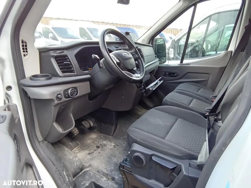Ford Transit - 4