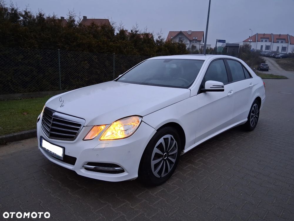 Mercedes-Benz Klasa E 200 CDI DPF BlueEFFICIENCY Automatik - 1