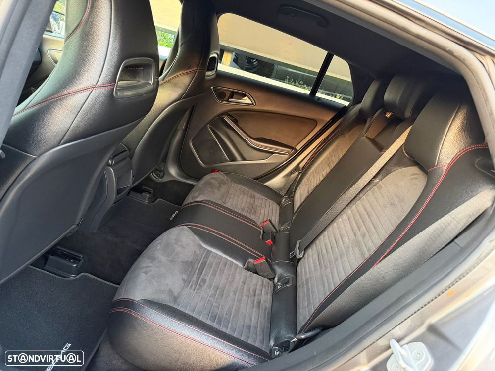 Mercedes-Benz CLA 200 - 10