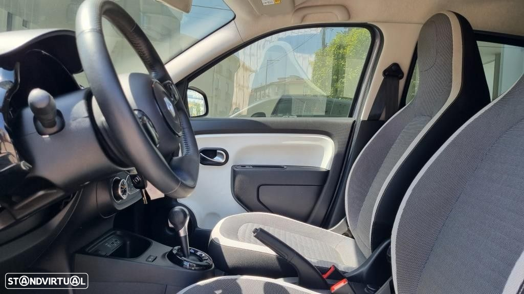 Renault Twingo Z.E. 22 Zen - 8