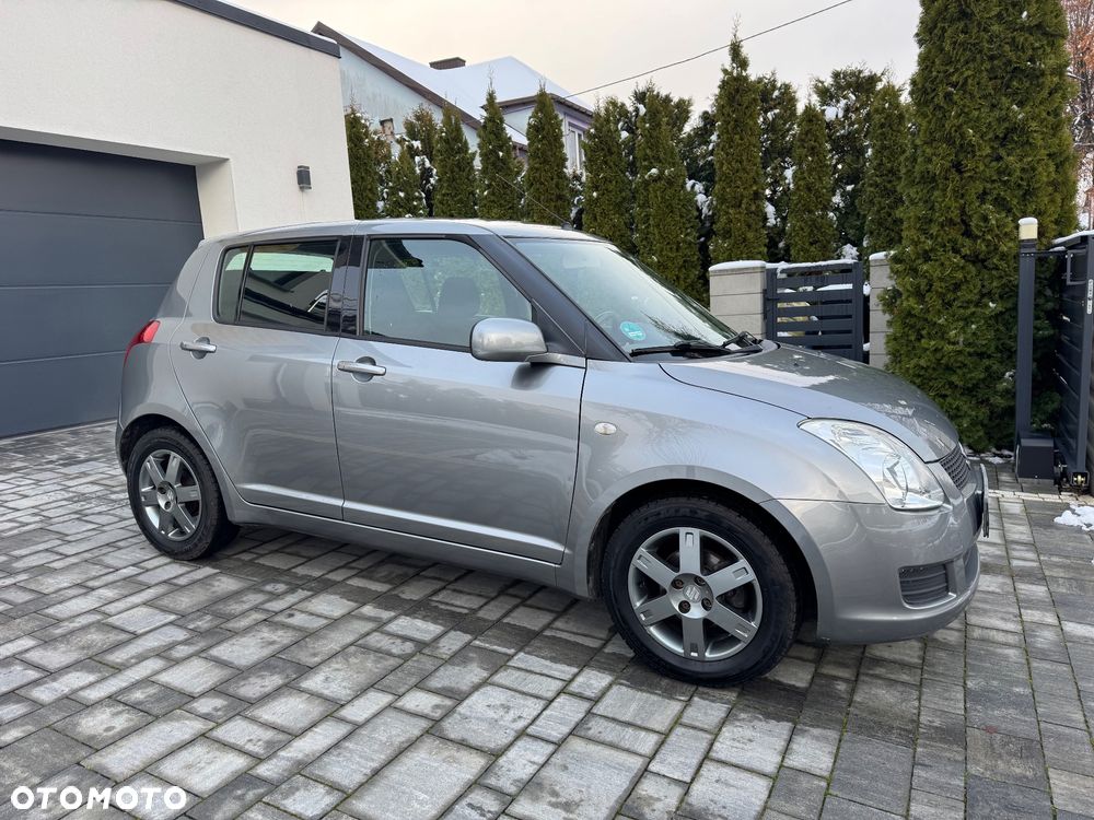 Suzuki Swift - 10
