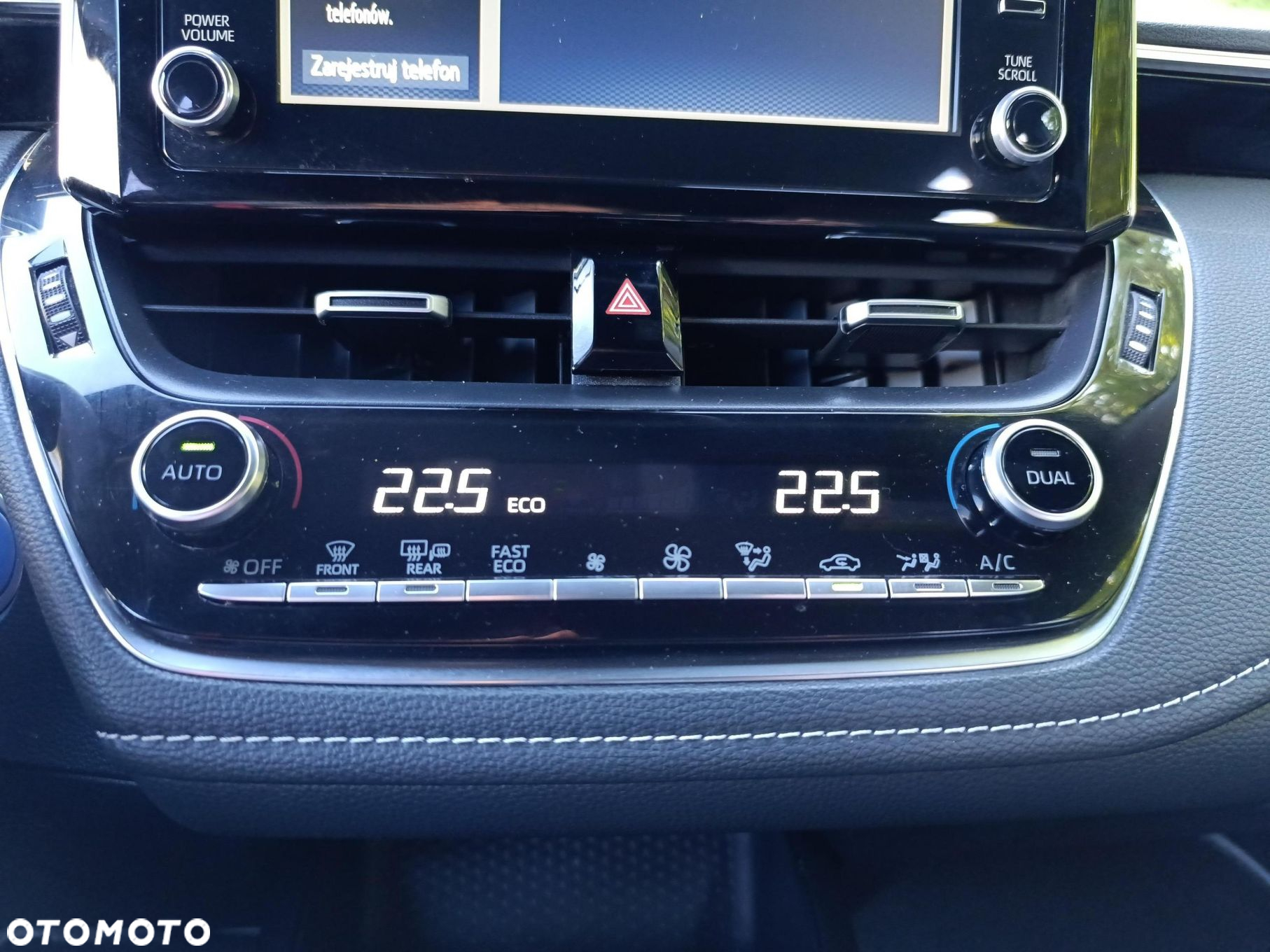Toyota Corolla 1.8 Hybrid Comfort - 14