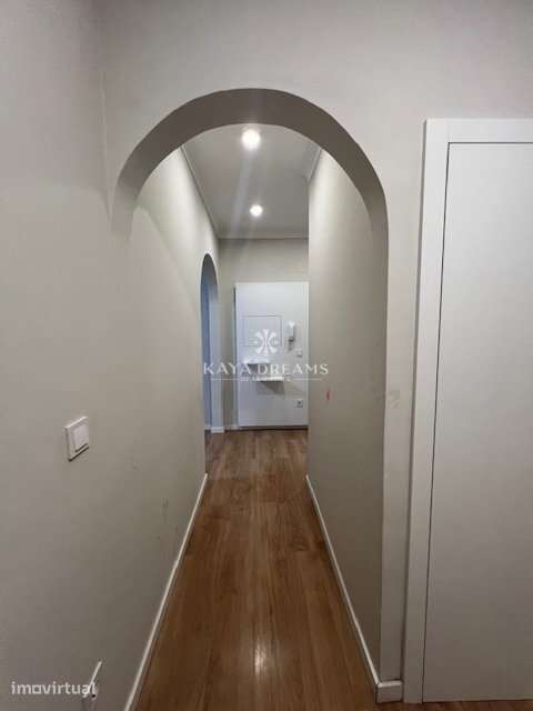 T3 Totalmente Remodelado localizado na Baixa da Banheira, no concel... - Grande imagem: 4/11