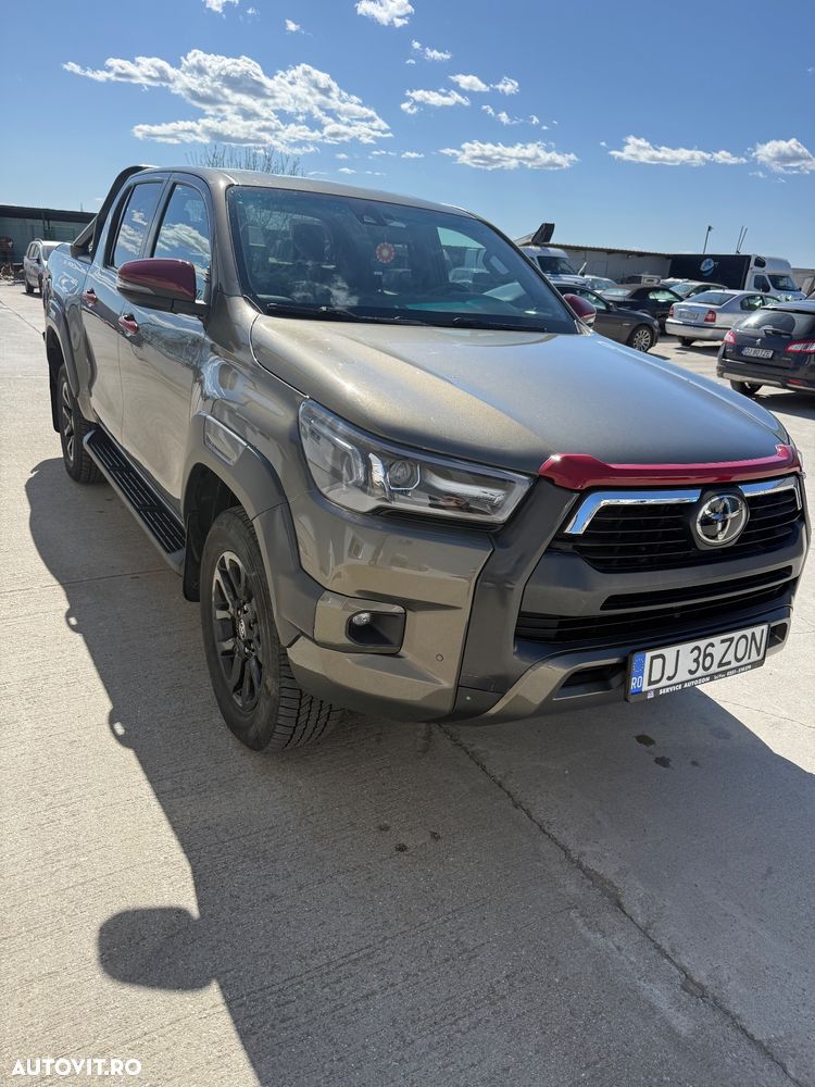 Toyota Hilux 2.8D 204CP 4x4 Double Cab AT Invincible Color Edition - 2