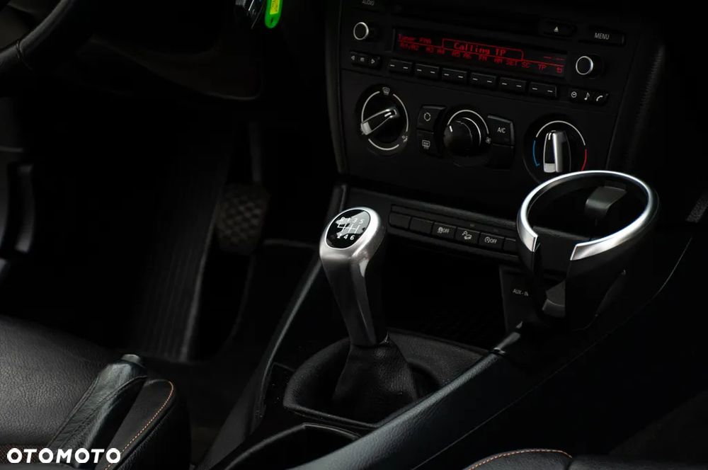 BMW X1 sDrive18d xLine - 36