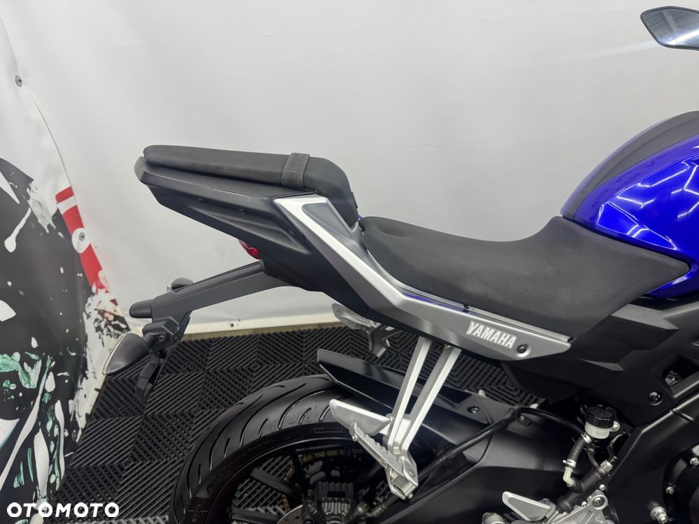Yamaha MT - 28