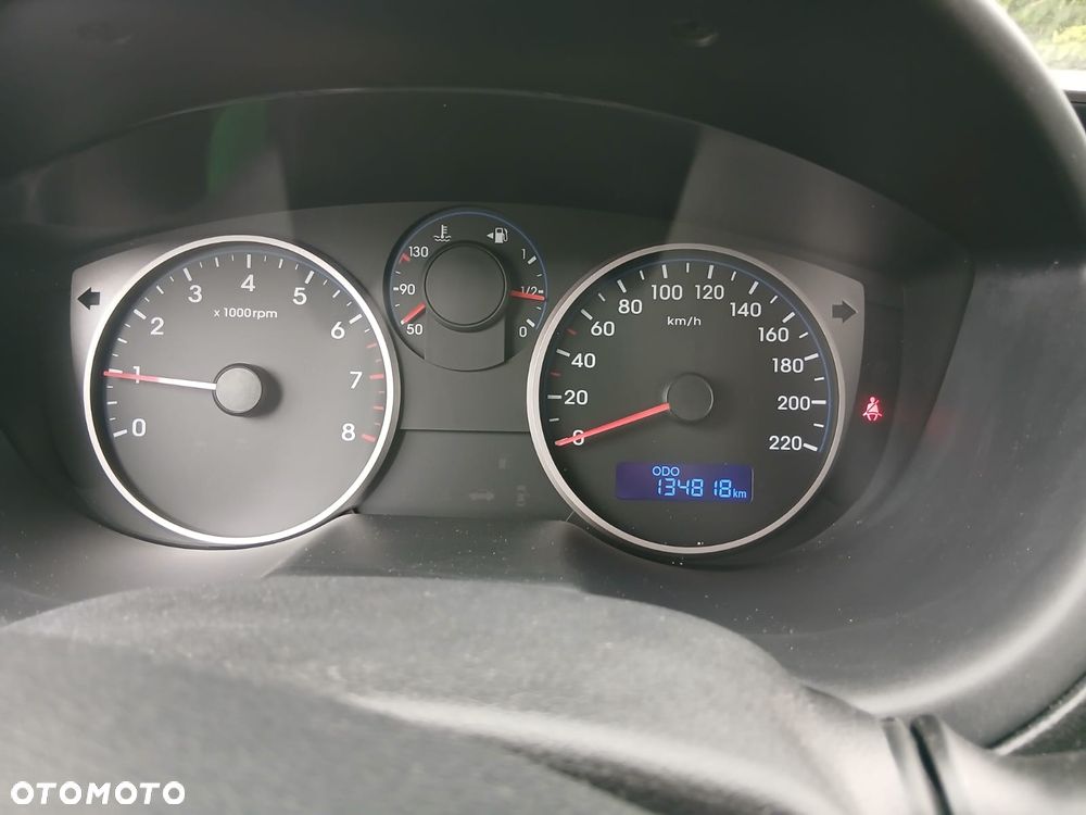 Hyundai i20 1.25 Wersja Jubileuszowa - 12