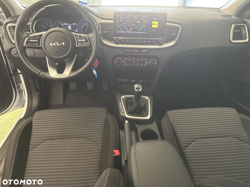 Kia Ceed 1.5 T-GDI M - 21